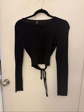 Shein Black Long-Sleeve Back-Tie Crop Top